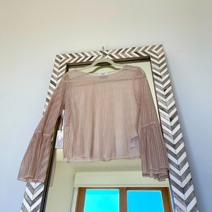 brand new aritzia top